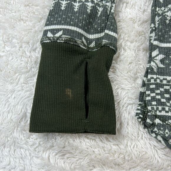 Cuddl Duds Stretch Thermal Fair Isle pattern - lot of two, size small - Picture 9 of 9